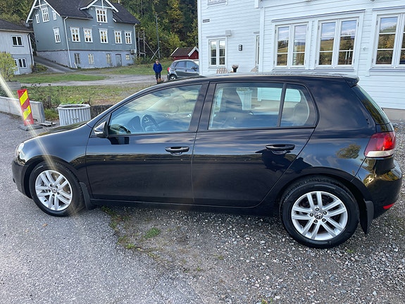 Volkswagen Golf VI 6 of 29