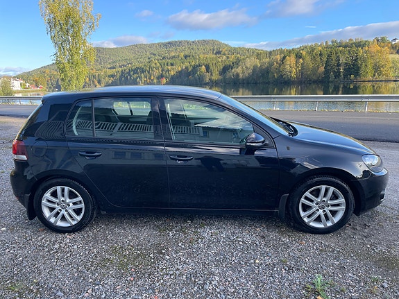 Volkswagen Golf VI 2 of 29