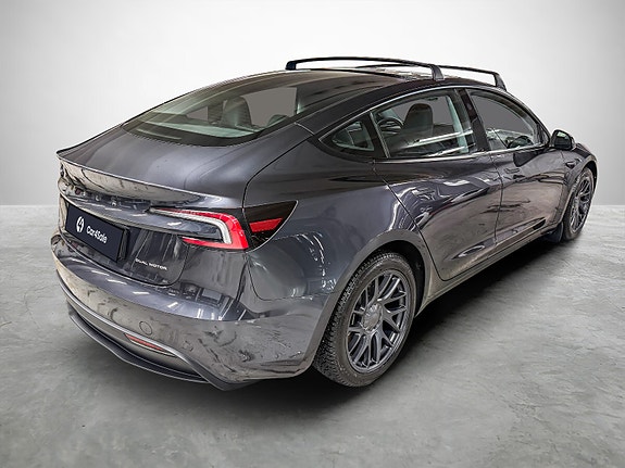 Tesla Model 3 5 of 30