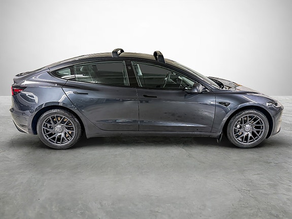 Tesla Model 3 6 of 30