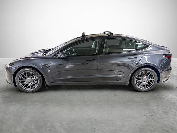 Tesla Model 3 2 of 30