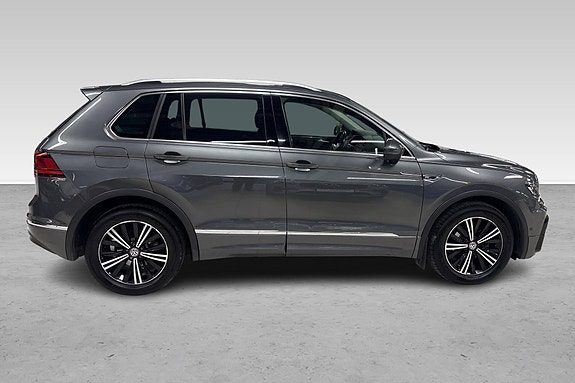 Volkswagen Tiguan 11 of 29