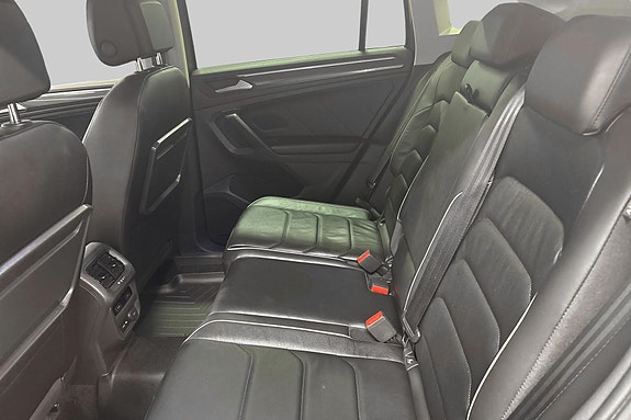 Volkswagen Tiguan 26 of 29