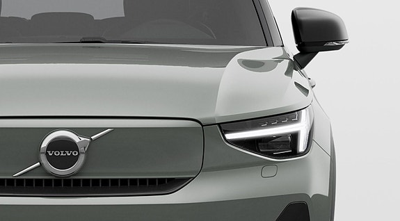 Volvo XC40 12 of 27
