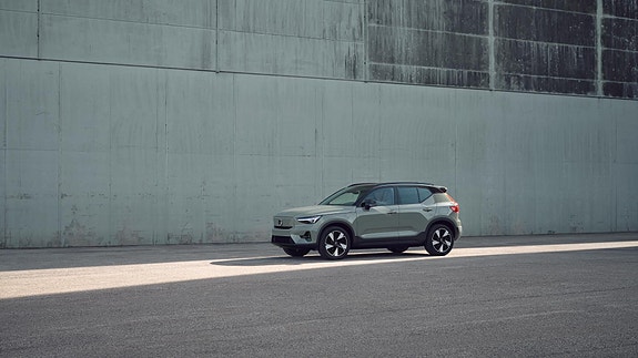 Volvo XC40 8 of 27