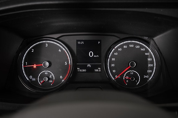 Volkswagen Transporter 9 of 24