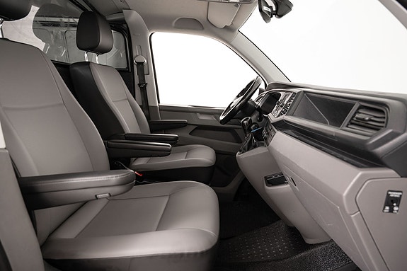 Volkswagen Transporter 21 of 24