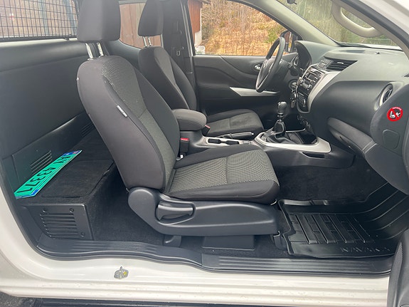 Nissan Navara 14 of 17