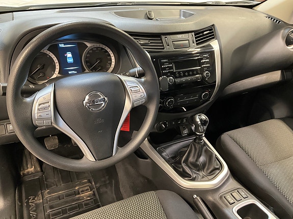 Nissan Navara 7 of 17