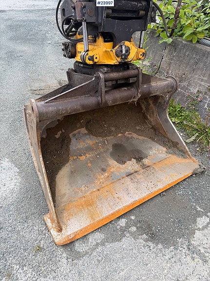 Komatsu PW130 hjulgraver m/engcon rotortilt og to skuffer 27 of 30