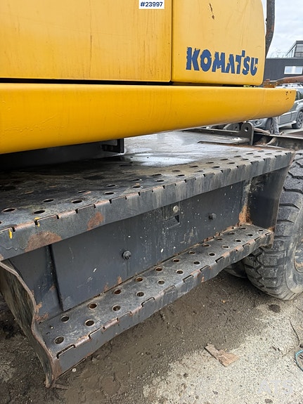 Komatsu PW130 hjulgraver m/engcon rotortilt og to skuffer 15 of 30