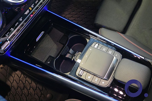 Mercedes-Benz EQA250 25 of 30