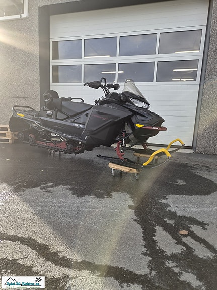 Ski-doo EXPEDITION 850 E-TEC XTREM 4 of 10