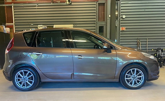 Renault Megane 10 of 30