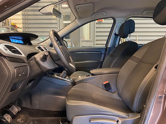 Renault Megane 16 of 30