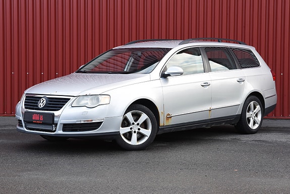 Volkswagen Passat 5 of 30