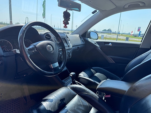 Volkswagen Tiguan 6 of 14