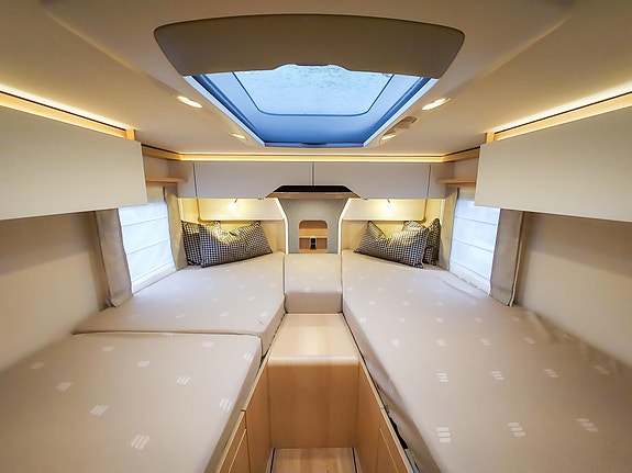 Hymer BML I 880 3 of 21