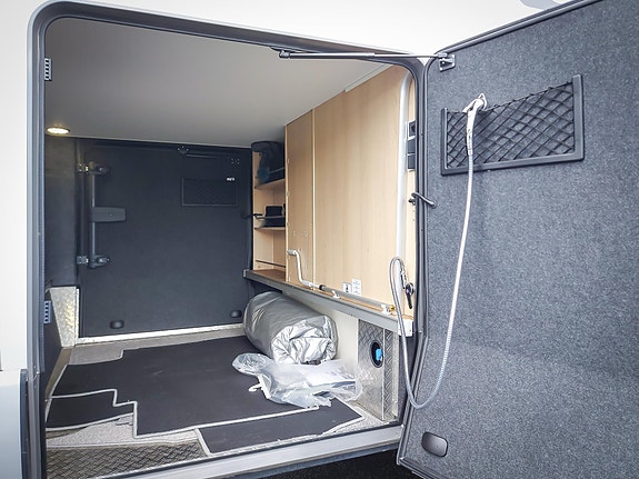Hymer BML I 880 18 of 21