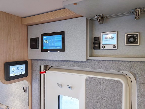 Hymer BML I 880 17 of 21