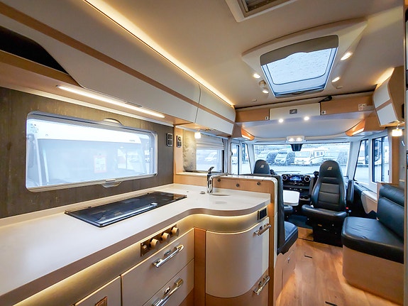 Hymer BML I 880 8 of 21