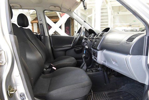 Suzuki Ignis 21 of 25