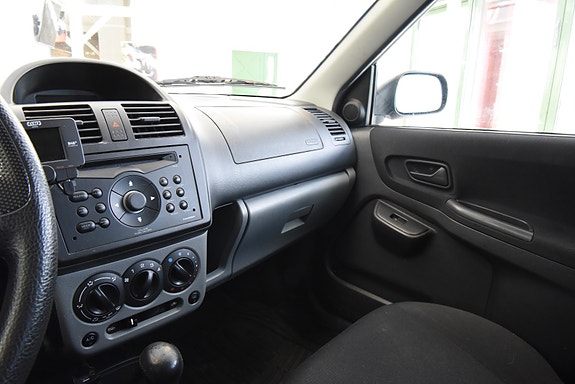 Suzuki Ignis 13 of 25