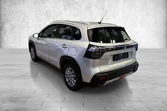 Suzuki S-Cross 6 of 9