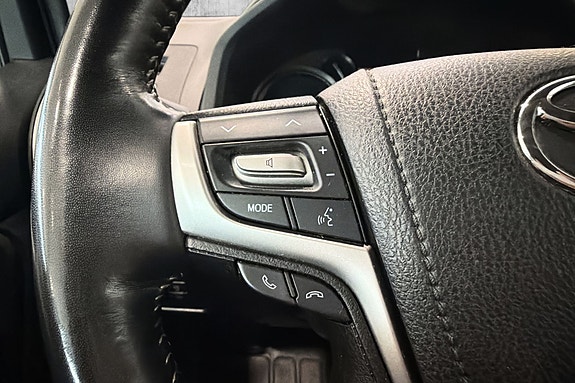 Toyota Land Cruiser 20 of 29