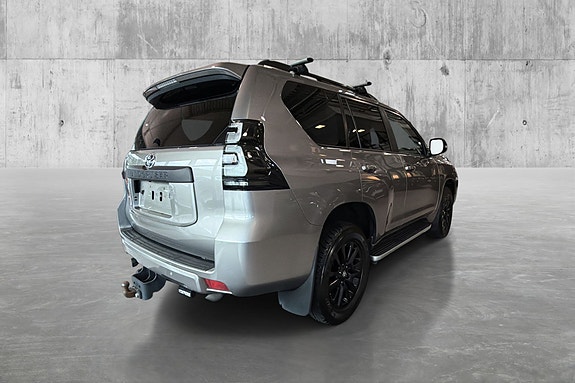 Toyota Land Cruiser 5 of 29