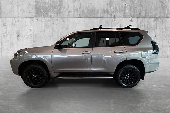 Toyota Land Cruiser 8 of 29