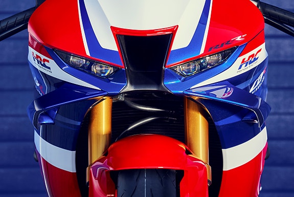 Honda CBR1000RR-R Fireblade SP 8 of 14