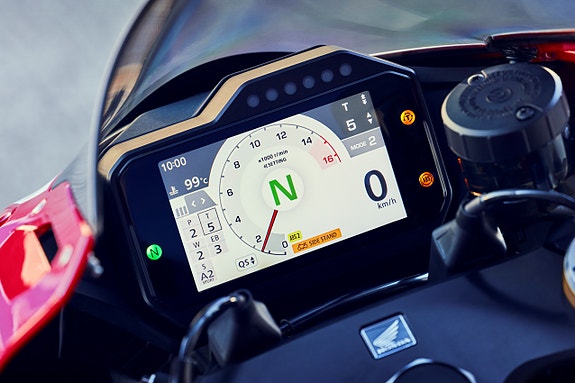 Honda CBR1000RR-R Fireblade SP 12 of 14