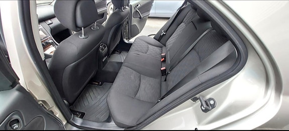 Mercedes-Benz C200 d 10 of 15