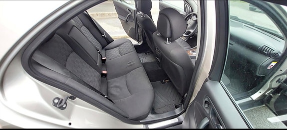 Mercedes-Benz C200 d 9 of 15