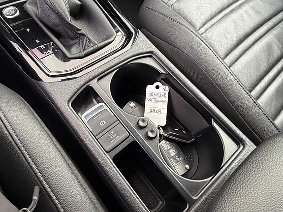 Volkswagen Touran 27 of 30