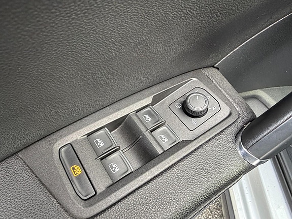 Volkswagen Touran 7 of 30