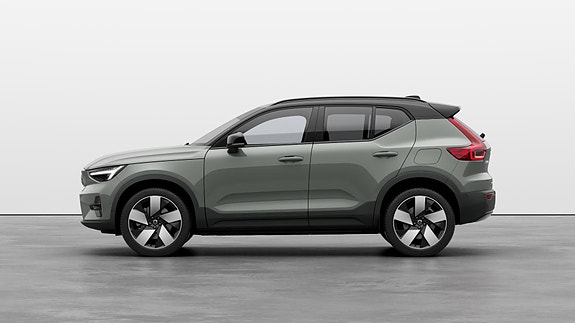 Volvo XC40 6 of 27