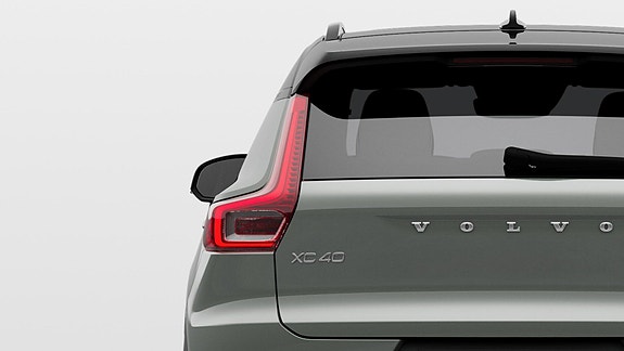 Volvo XC40 13 of 27