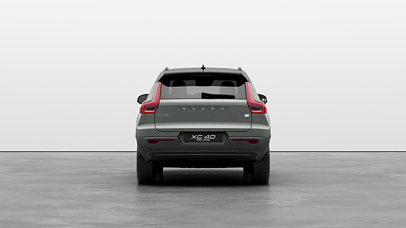Volvo XC40 5 of 27