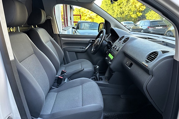 Volkswagen Caddy 11 of 27