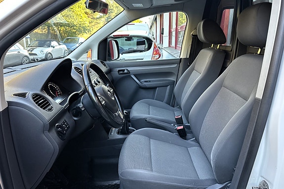 Volkswagen Caddy 10 of 27