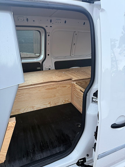 Volkswagen Caddy Maxi 14 of 17
