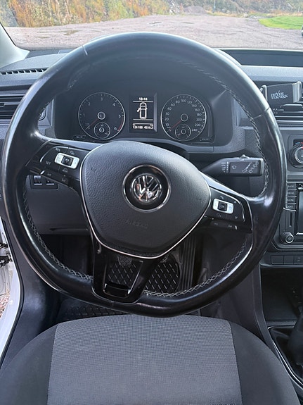 Volkswagen Caddy Maxi 9 of 17