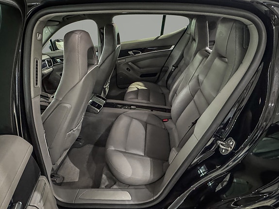 Porsche Panamera 22 of 29