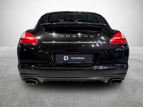 Porsche Panamera 4 of 29