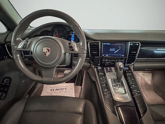 Porsche Panamera 15 of 29