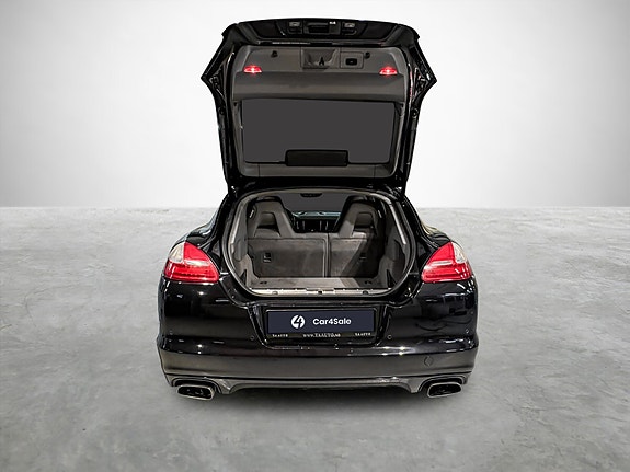 Porsche Panamera 26 of 29