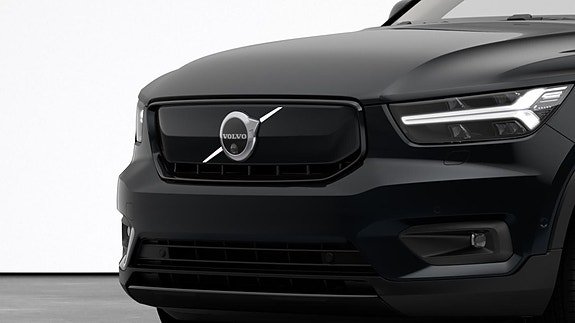 Volvo XC40 11 of 25