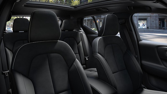 Volvo XC40 21 of 25